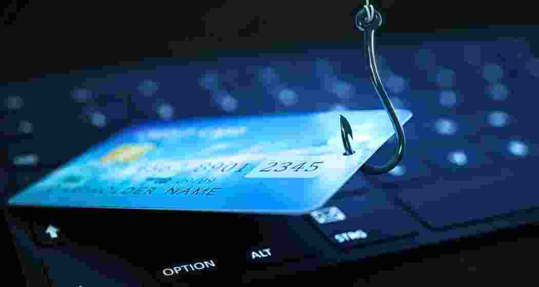 Delhi Police have arrested Satyam Kulshretha, alias Sam, from Gurugram in connection with a nationwide mule account racket linked to online scams that defrauded victims of huge amounts. Delhi Police have arrested Satyam Kulshretha, alias Sam, from Gurugram in connection with a nationwide mule account racket linked to online scams that defrauded victims of huge amounts.