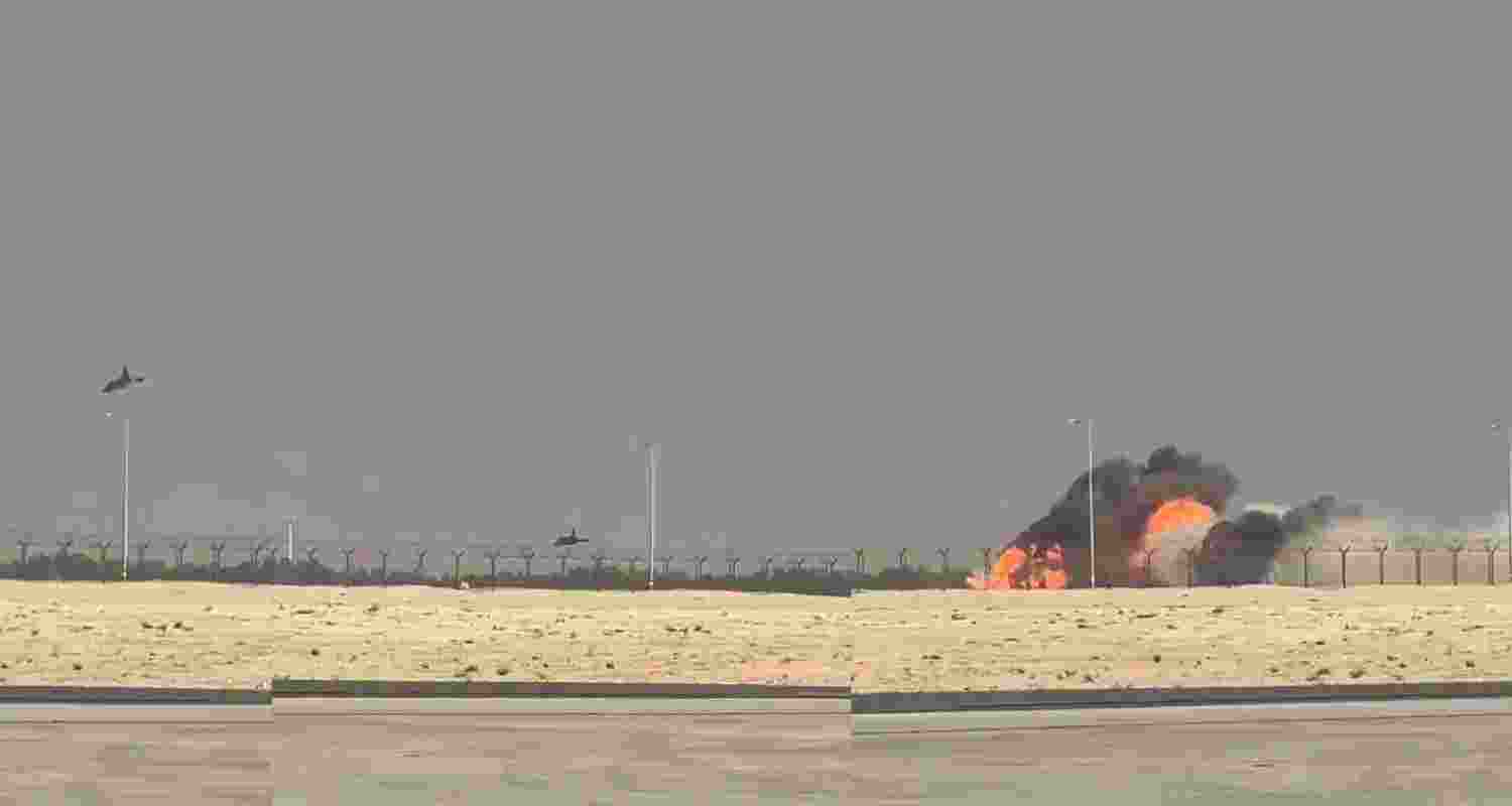 Indian Pilot dead after IAF Tejas crashes at Dubai Air Show Indian Pilot dead after IAF Tejas crashes at Dubai Air Show