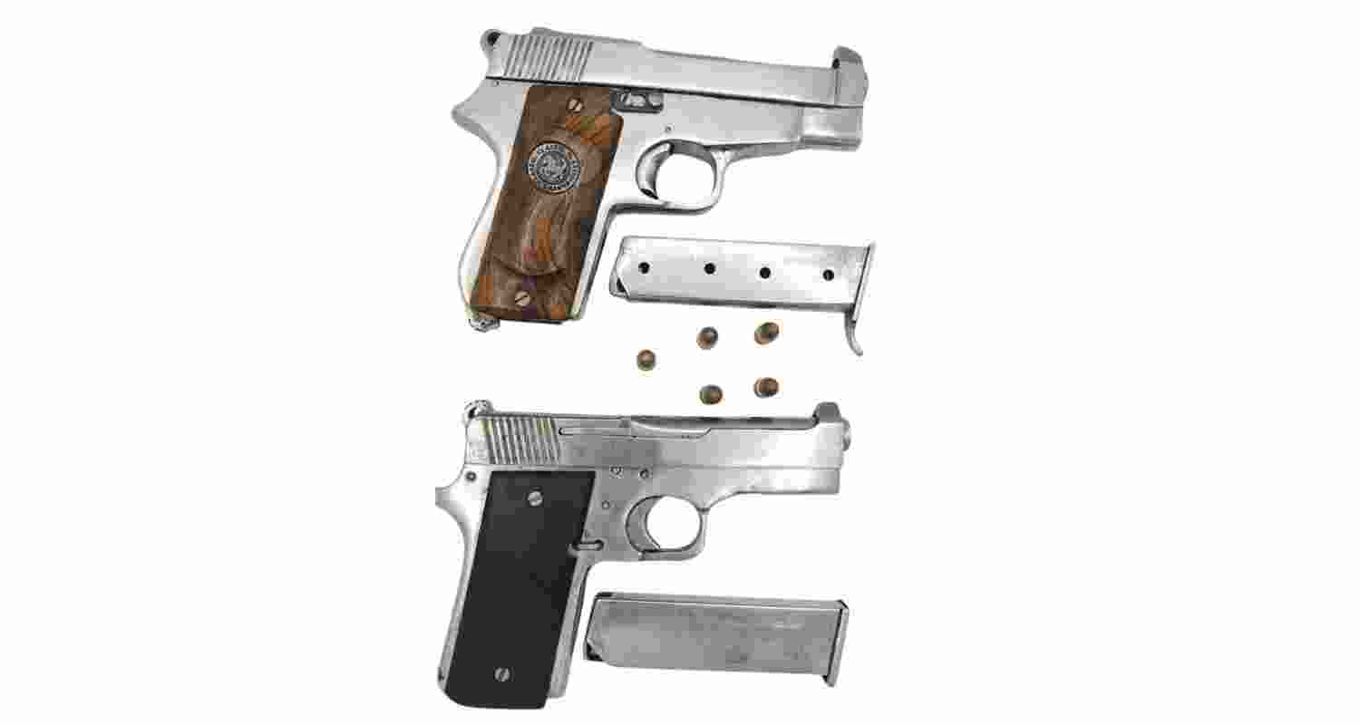 Police recovers two country-made .32 bore pistols along with five live cartridges (Photo@DGPPunjabPolice).jpg Police recovers two country-made .32 bore pistols along with five live cartridges (Photo@DGPPunjabPolice).jpg