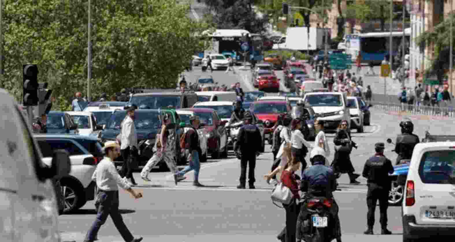 Massive power outage hits Spain, France, Portugal Massive power outage hits Spain, France, Portugal