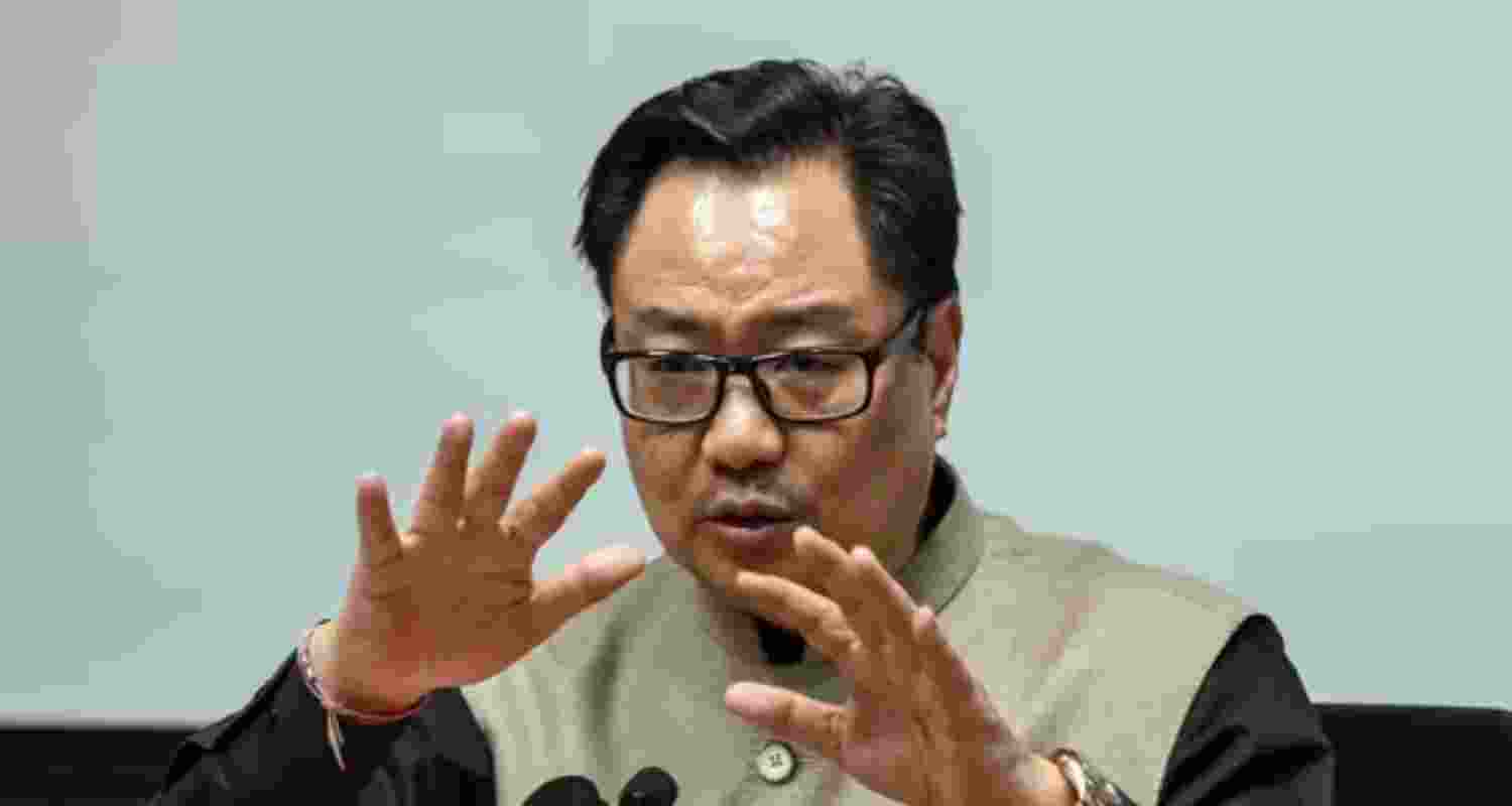 Rijiju flags Rahul's foreign trips without notice, cites FCRA Act Rijiju flags Rahul's foreign trips without notice, cites FCRA Act