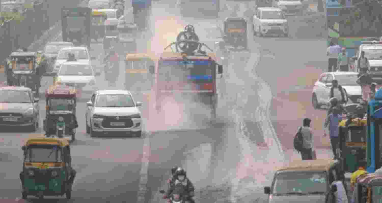 GRAP-1 restrictions imposed in Delhi-NCR as AQI turns 'poor' GRAP-1 restrictions imposed in Delhi-NCR as AQI turns 'poor'