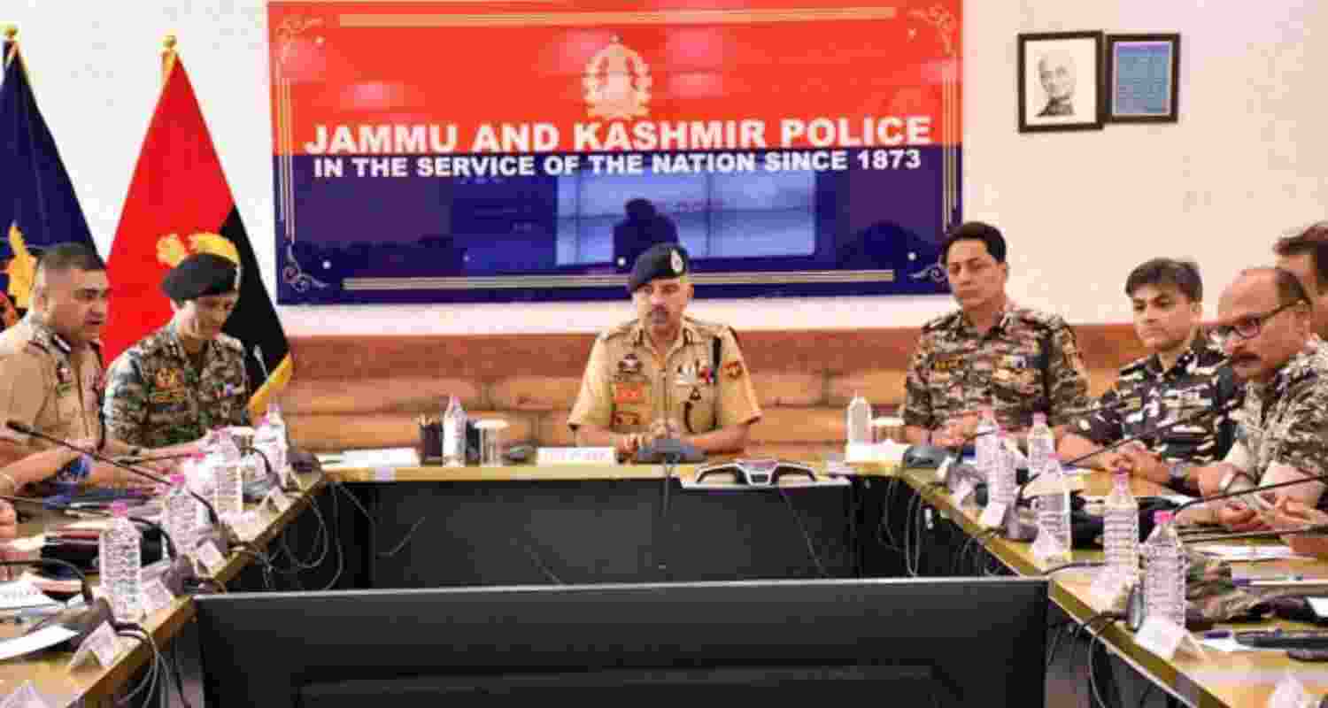 DGP reviews security arrangements for Eid, Amarnath Yatra DGP reviews security arrangements for Eid, Amarnath Yatra