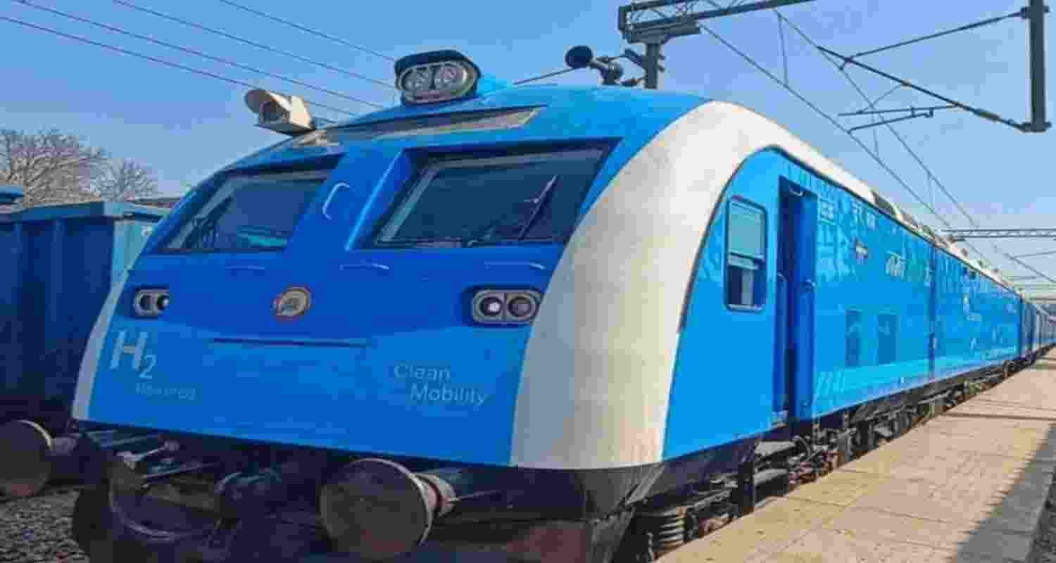 Indian Rlys to launch first hydrogen train on Jind-Sonipat route Indian Rlys to launch first hydrogen train on Jind-Sonipat route