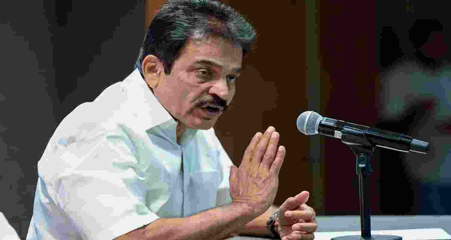 Martyrs row: Venugopal seeks privilege proceedings against DF Martyrs row: Venugopal seeks privilege proceedings against DF