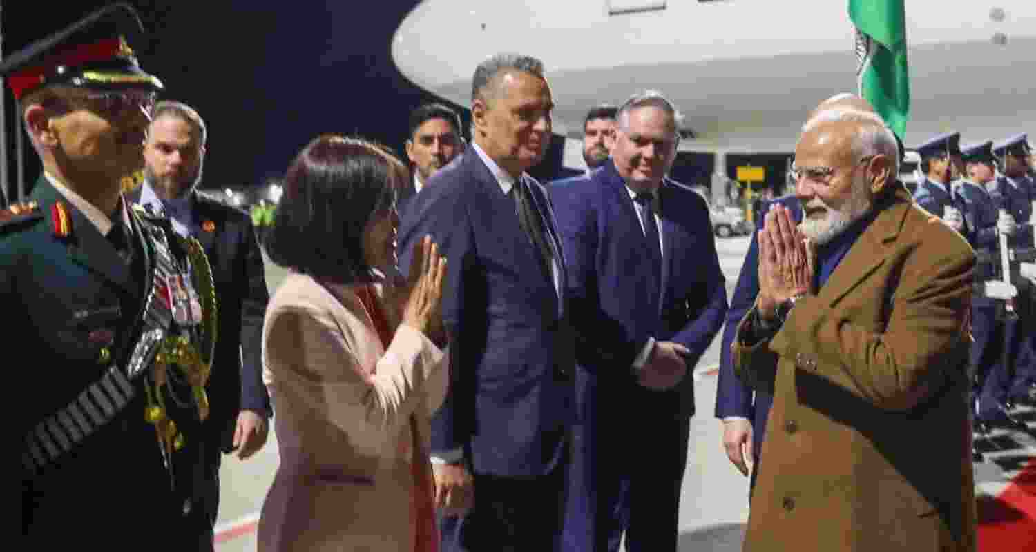 PM Modi becomes first Indian PM to visit New Zealand after 4 decades. PM Modi becomes first Indian PM to visit New Zealand after 4 decades.