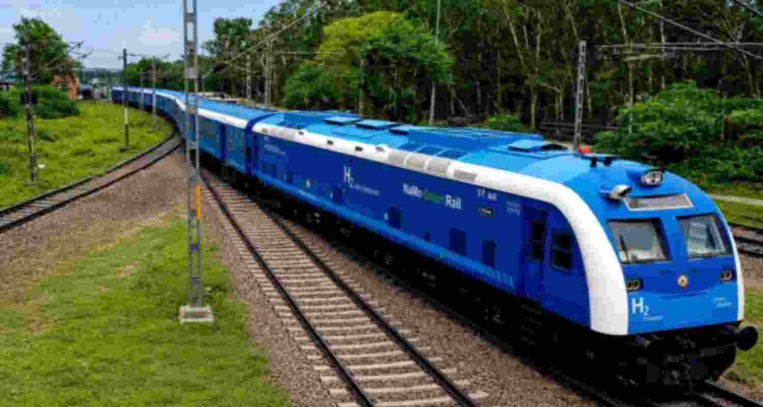 First Hydrogen train saves 3200 ltrs of diesel in first operation First Hydrogen train saves 3200 ltrs of diesel in first operation