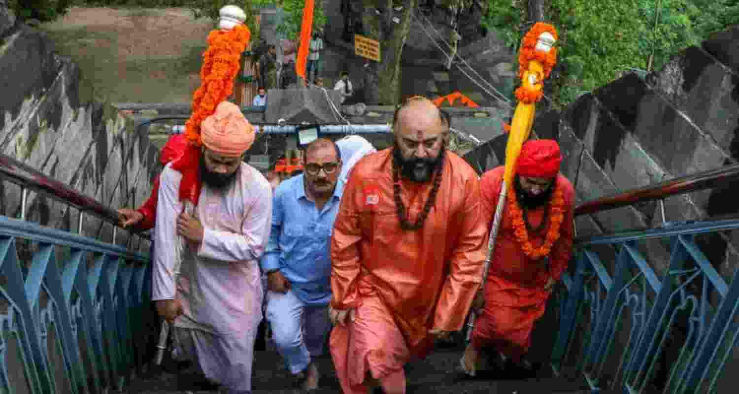 Amarnath Yatra : Charri Mubarak performs Haryali Amavasya ritual Amarnath Yatra : Charri Mubarak performs Haryali Amavasya ritual