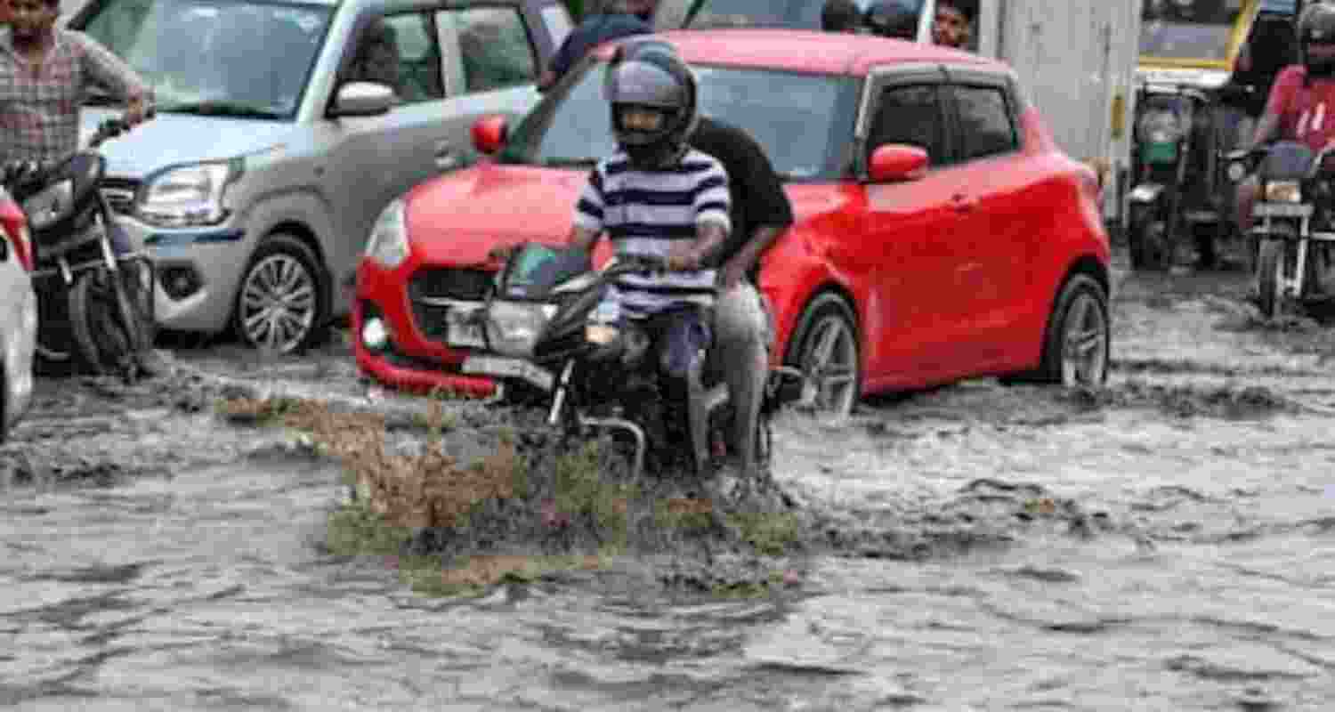 Floods, gridlock & landslides: Rain hits hard from North to South Floods, gridlock & landslides: Rain hits hard from North to South