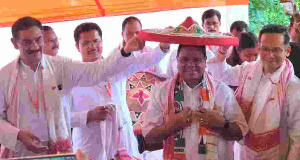 Former Assam Congress chief Ripun Bora reclaims his position within the party, marking his return from the Trinamool Congress, with AICC general secretary Jitendra Singh and other leaders at the ceremony in Charaideo. Former Assam Congress chief Ripun Bora reclaims his position within the party, marking his return from the Trinamool Congress, with AICC general secretary Jitendra Singh and other leaders at the ceremony in Charaideo.