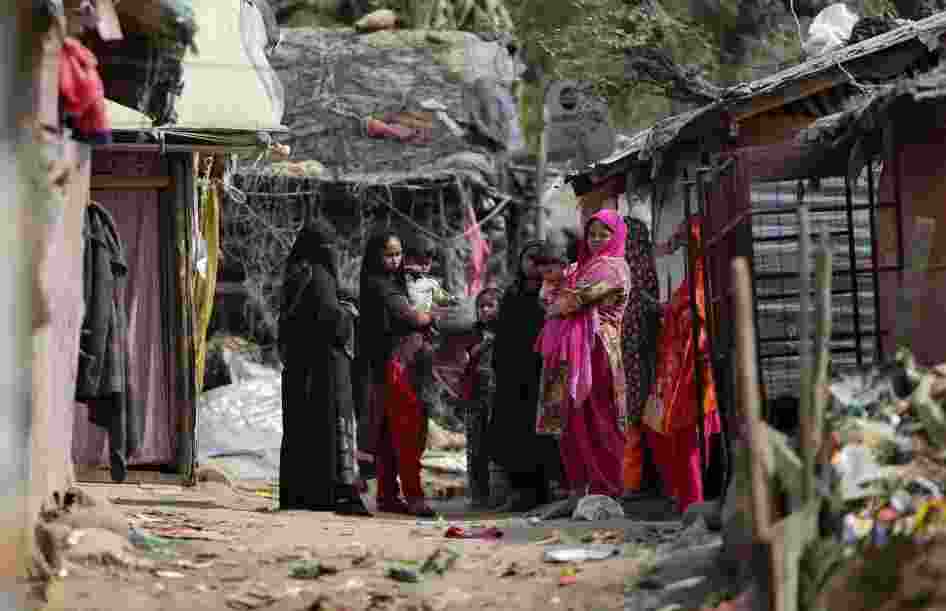 SC questions legal status of Rohingyas, says 'not welcome' SC questions legal status of Rohingyas, says 'not welcome'