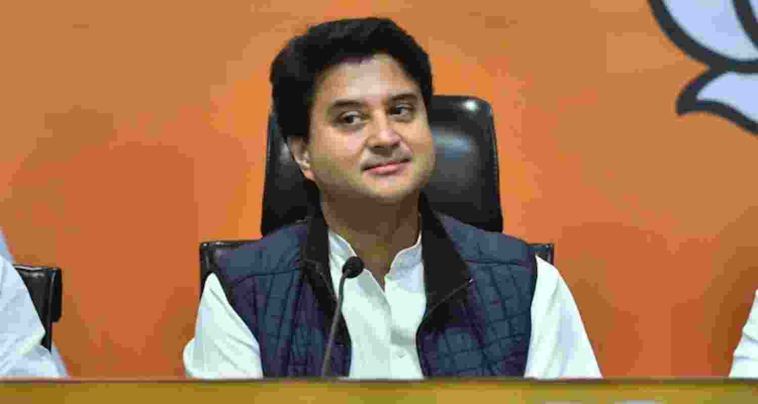 Scindia to open 'Sukanya' accounts of newborn girls in Guna Scindia to open 'Sukanya' accounts of newborn girls in Guna