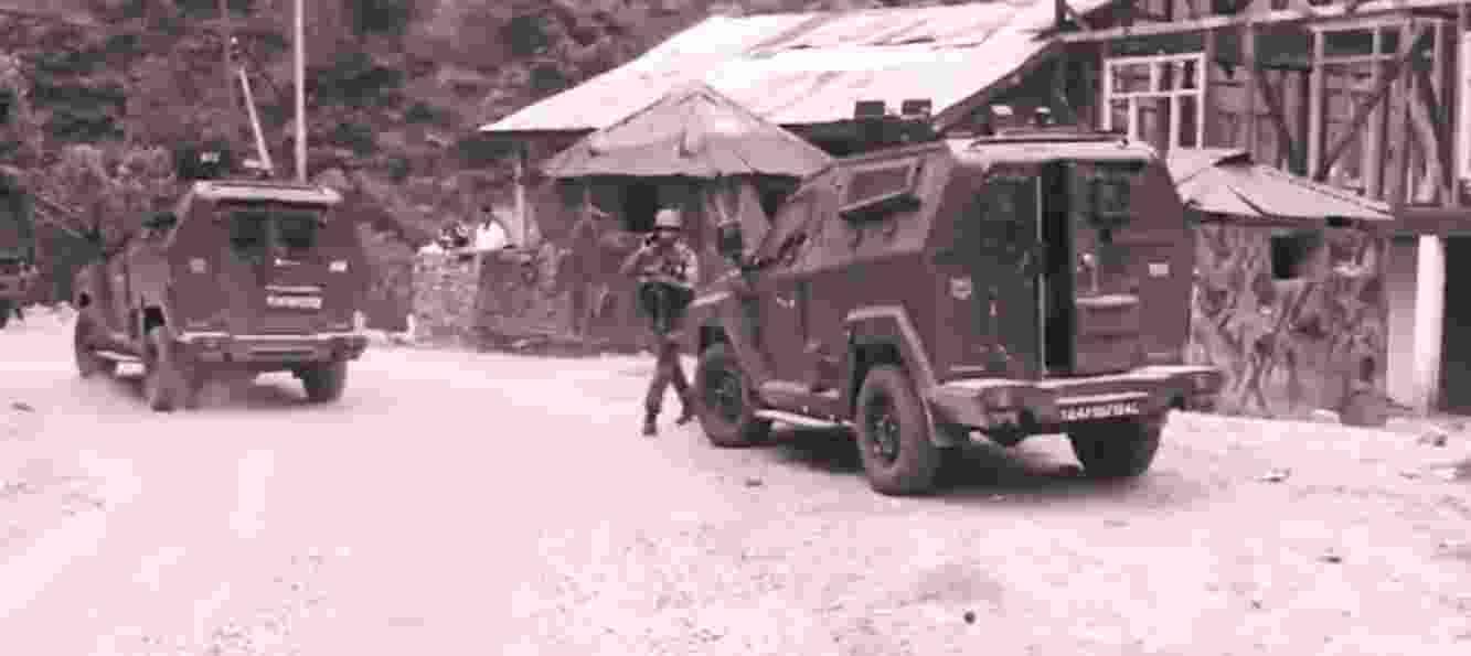 Terrorists who have infiltrated into Jammu and Kashmir from Pakistan recently are believed to be trained in mountain warfare, hit-and-run tactics, and ambushes, and ave been equipped with highly sophisticated weapons, including high-penetration armour-piercing bullets and satellite-guided, highly encrypted communication devices. Terrorists who have infiltrated into Jammu and Kashmir from Pakistan recently are believed to be trained in mountain warfare, hit-and-run tactics, and ambushes, and ave been equipped with highly sophisticated weapons, including high-penetration armour-piercing bullets and satellite-guided, highly encrypted communication devices.