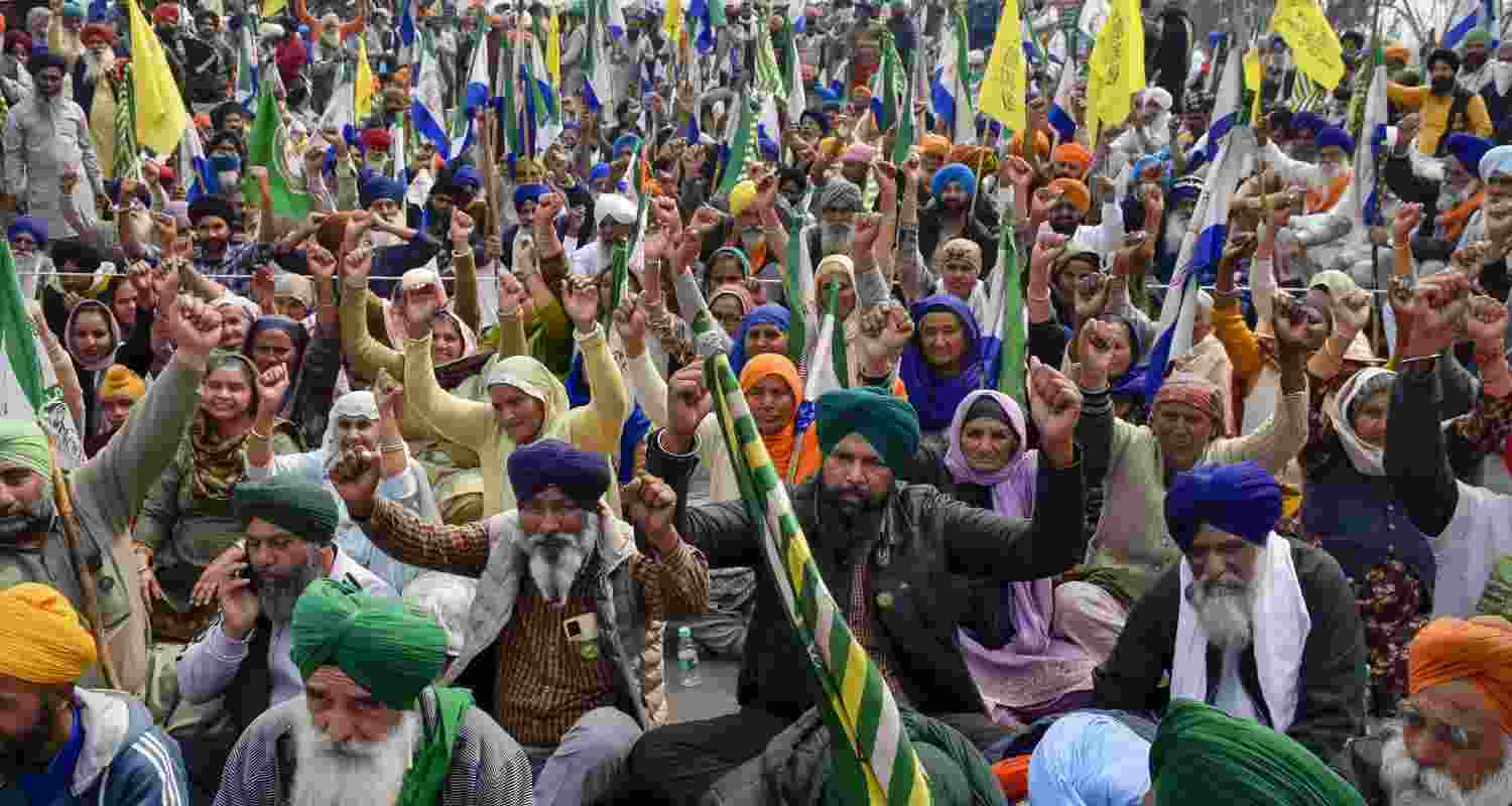 A crowd of protesting farmers on Patiala shambhu border A crowd of protesting farmers on Patiala shambhu border