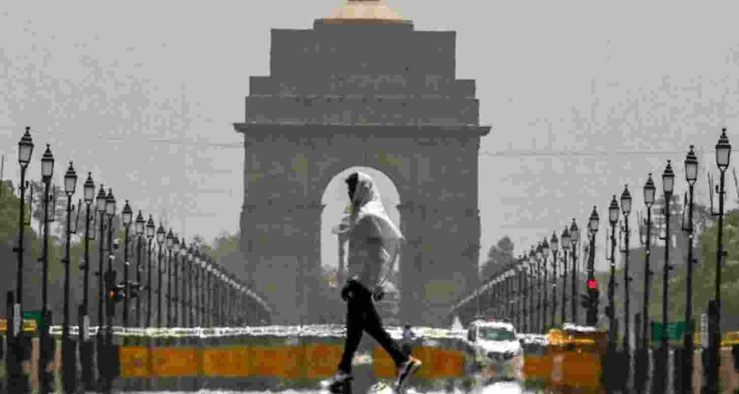 Delhi records season’s highest at 40.2 Degrees. Delhi records season’s highest at 40.2 Degrees.