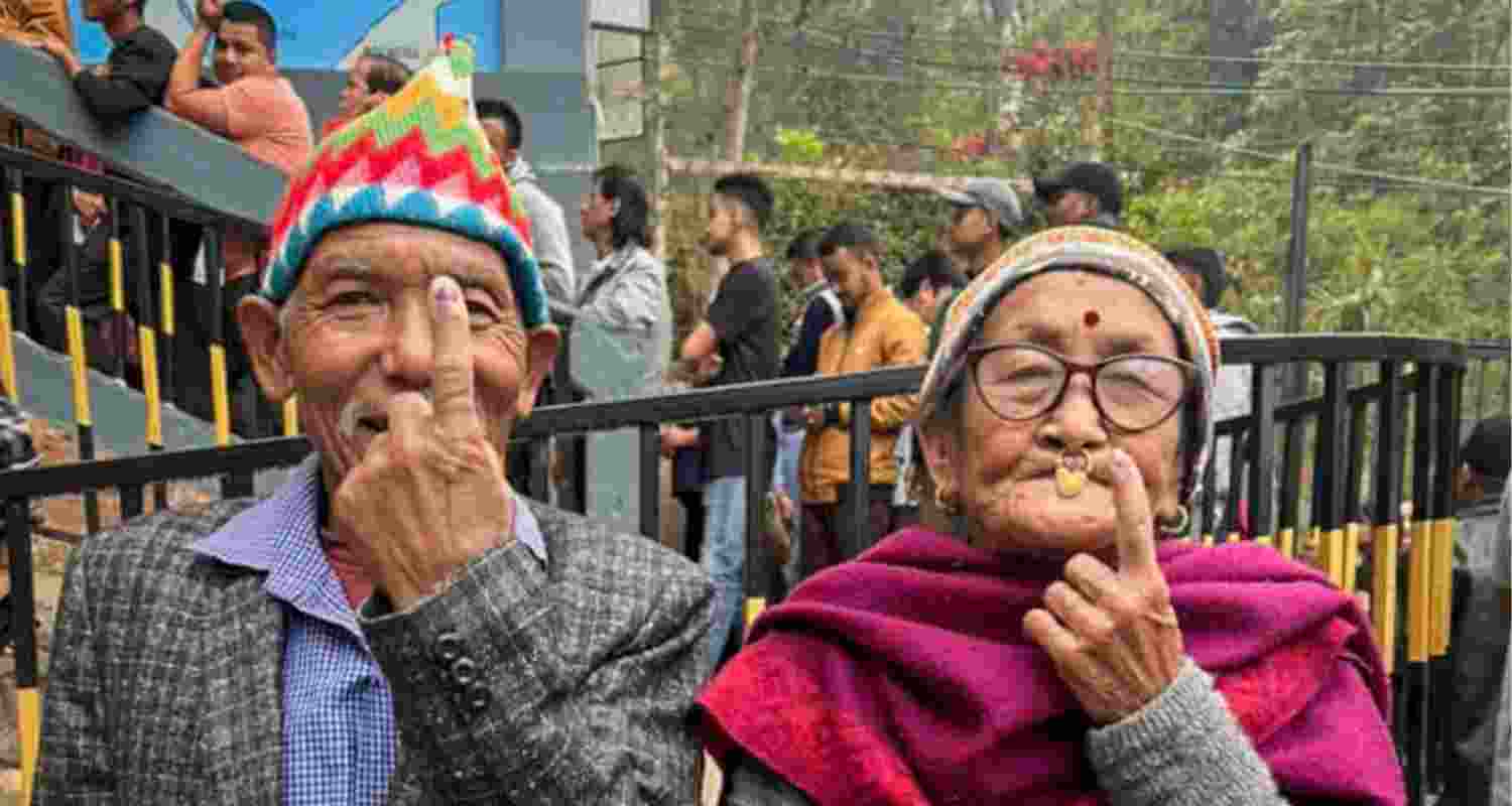 More than 49 per cent of total 8.56 lakh voters in Mizoram and over 50 per cent of the 4.64 lakh voters in Sikkim exercised their franchise for each of their single Lok Sabha seats till 3 pm on Friday, election officials said. In Sikkim voters also exercised their franchise for the 32 Assembly seats. More than 49 per cent of total 8.56 lakh voters in Mizoram and over 50 per cent of the 4.64 lakh voters in Sikkim exercised their franchise for each of their single Lok Sabha seats till 3 pm on Friday, election officials said. In Sikkim voters also exercised their franchise for the 32 Assembly seats.