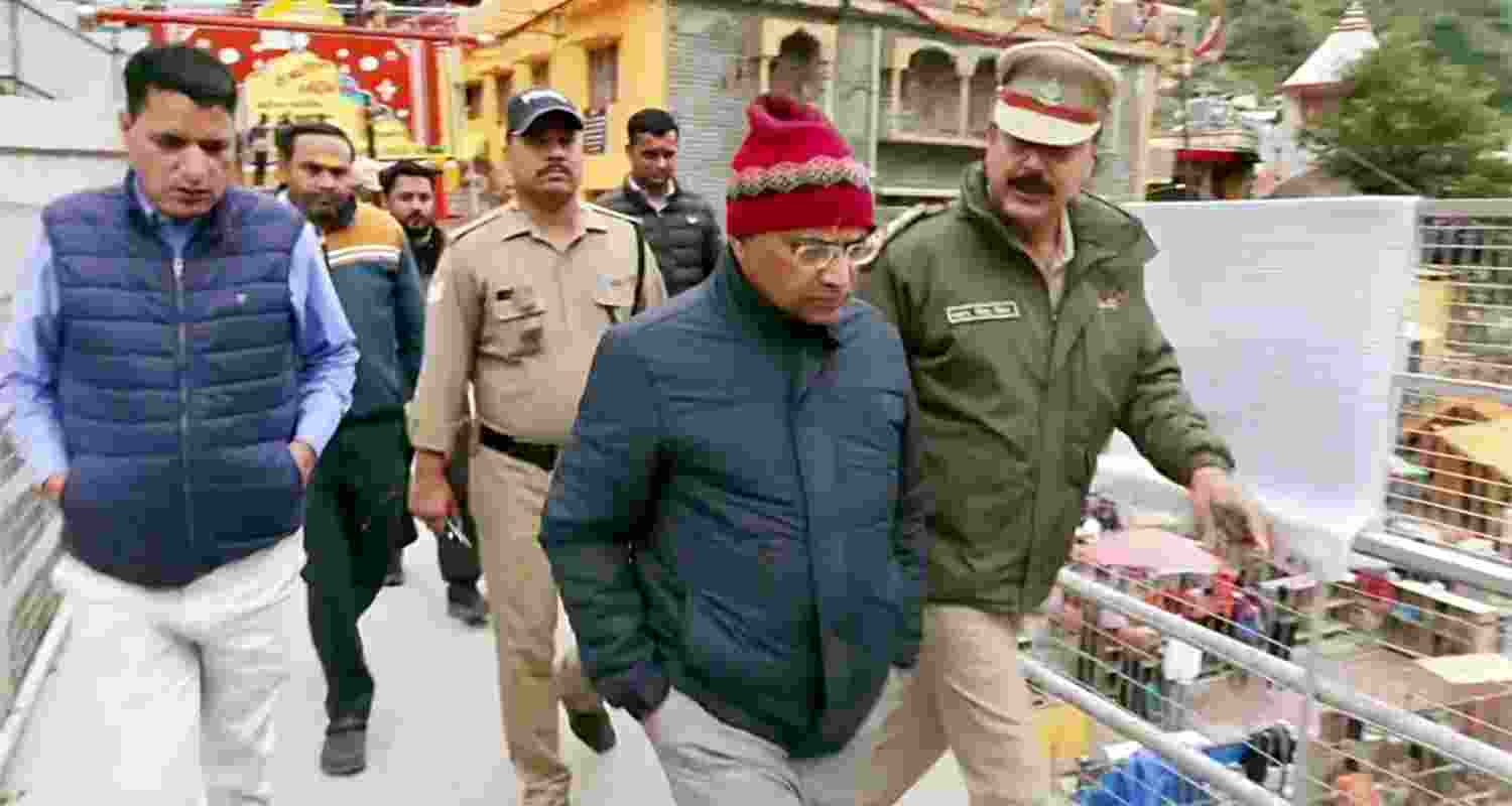 SIT arrives to inspect the Badrinath Temple premises SIT arrives to inspect the Badrinath Temple premises
