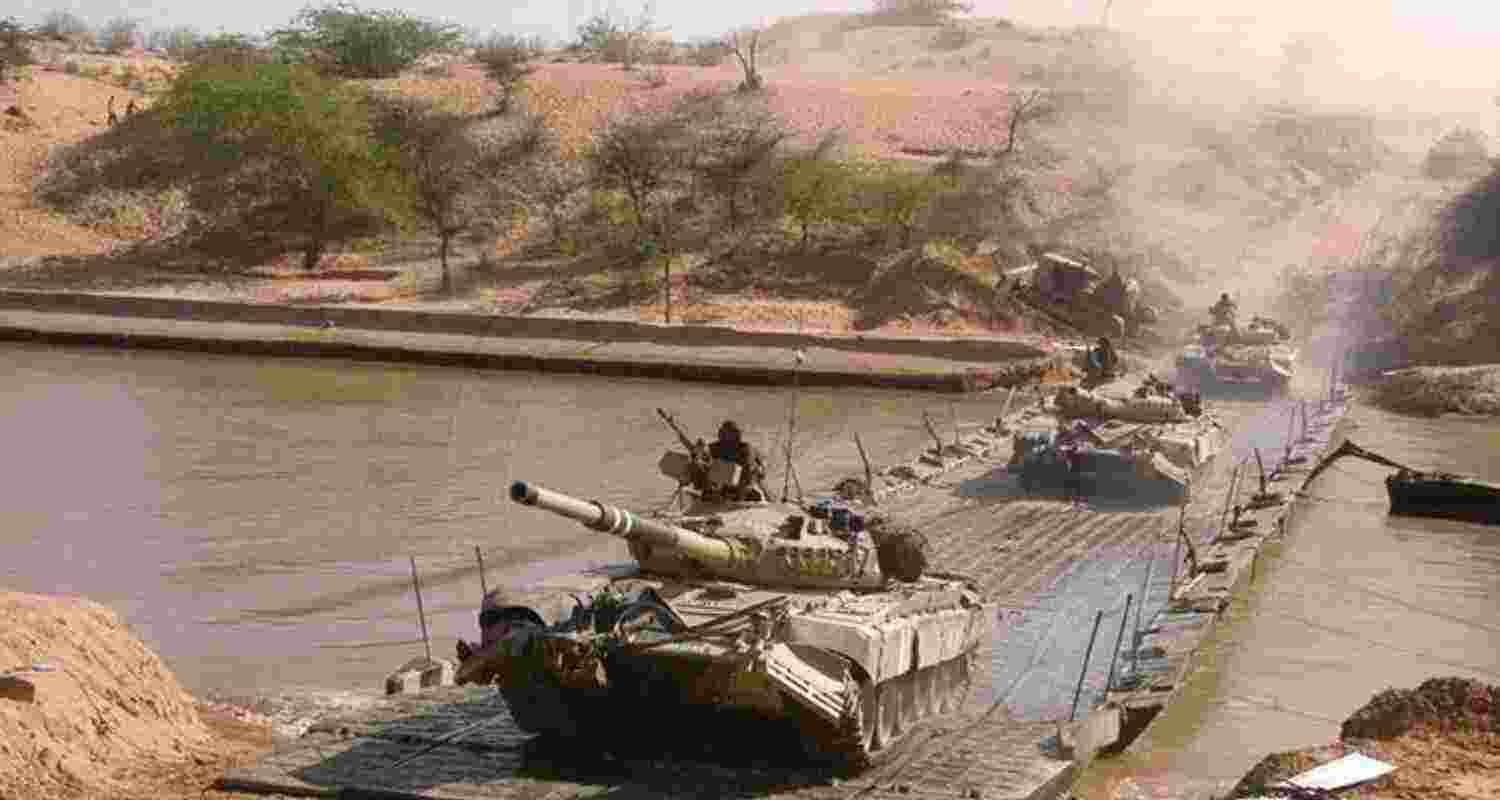 Soldier dies after Army tank sinks in Indira Gandhi canal Soldier dies after Army tank sinks in Indira Gandhi canal