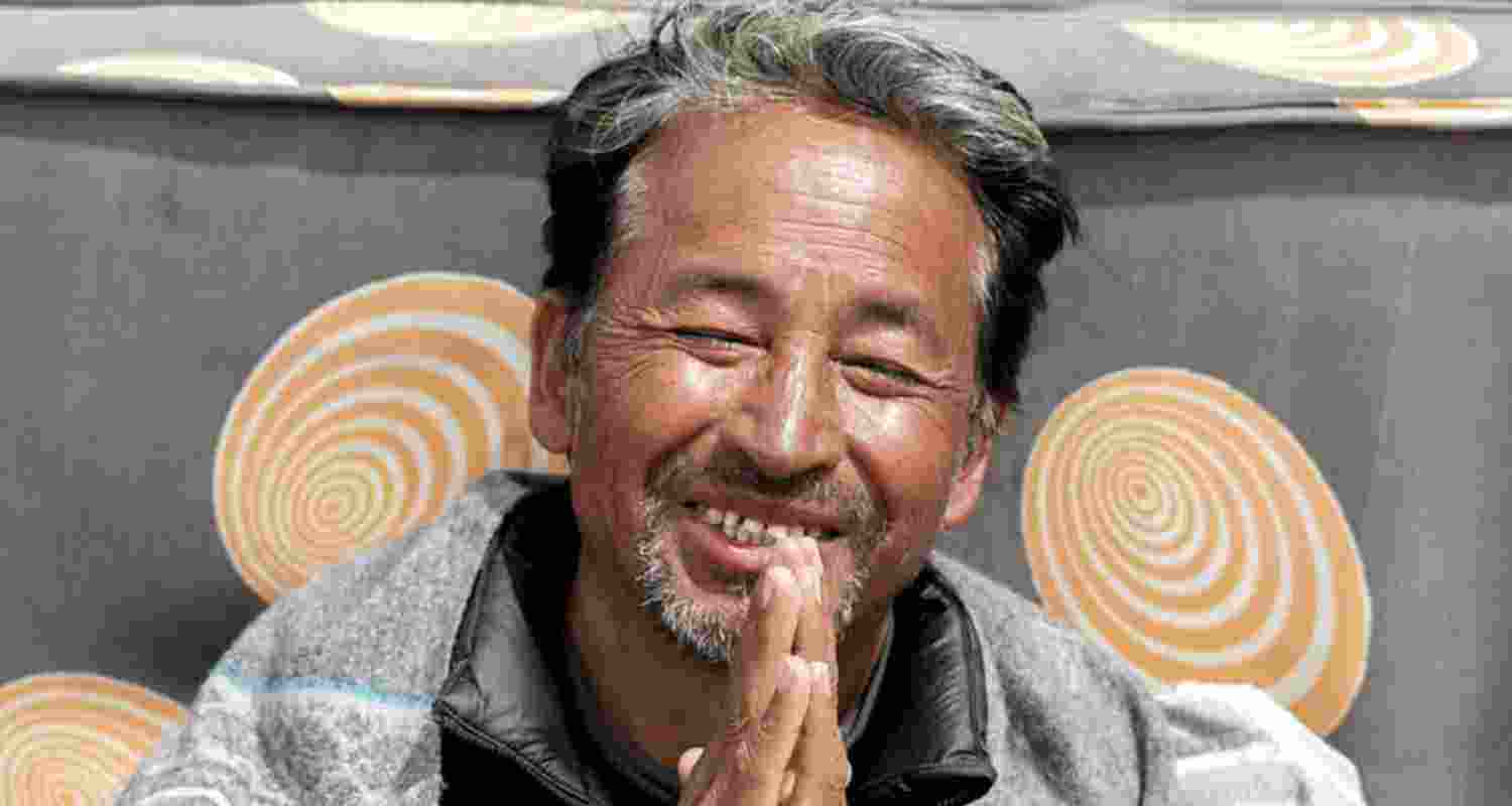 Climate activist Sonam Wangchuk released from Jodhpur Central Jail after Centre revoked his NSA detention following Ladakh protests. Climate activist Sonam Wangchuk released from Jodhpur Central Jail after Centre revoked his NSA detention following Ladakh protests.