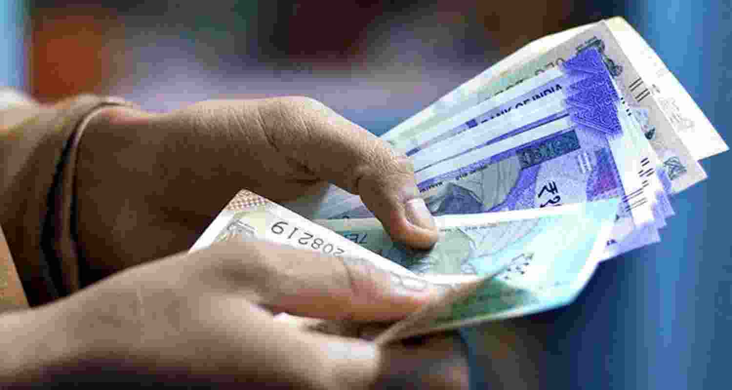 States’ spending surges 131 pc in 10 years: CAG States’ spending surges 131 pc in 10 years: CAG