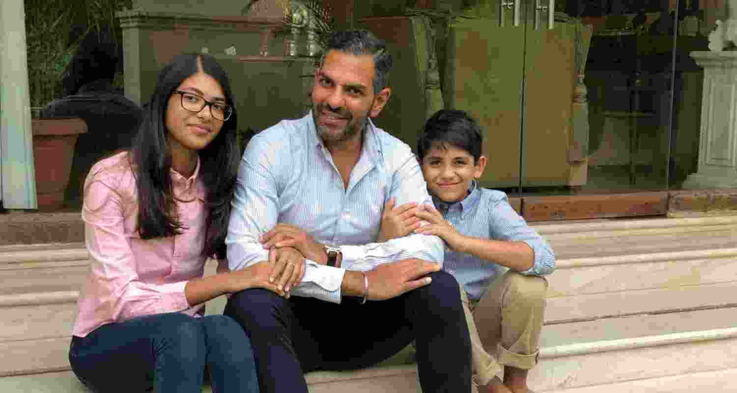 Relief for Karisma's kids: HC freezes Sunjay Kapur’s assets Relief for Karisma's kids: HC freezes Sunjay Kapur’s assets