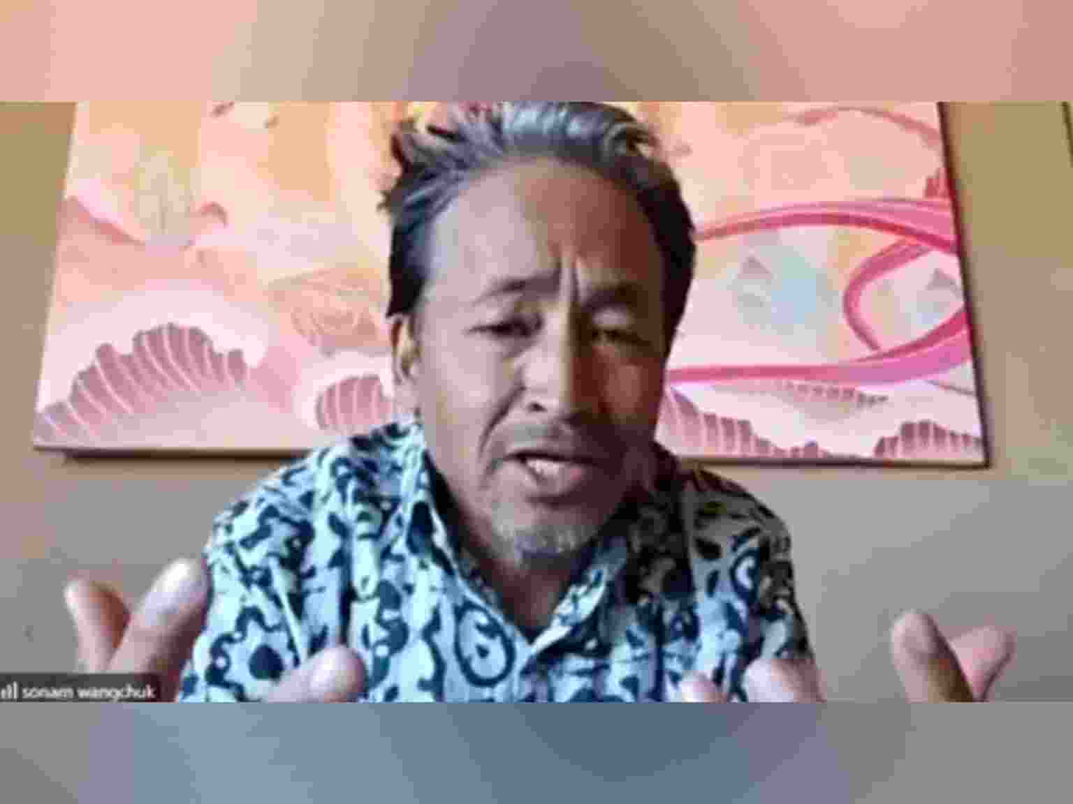 Sonam Wangchuk ends hunger strike after clashes erupt in Leh Sonam Wangchuk ends hunger strike after clashes erupt in Leh