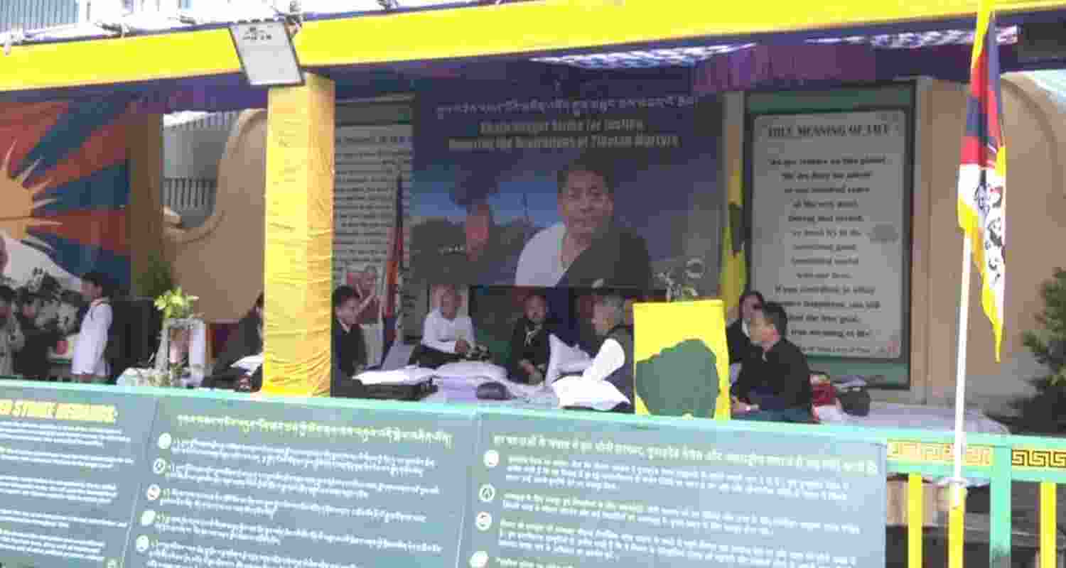 Tibetan Youth Congress begins chain hunger strike in Dharamshala. Tibetan Youth Congress begins chain hunger strike in Dharamshala.