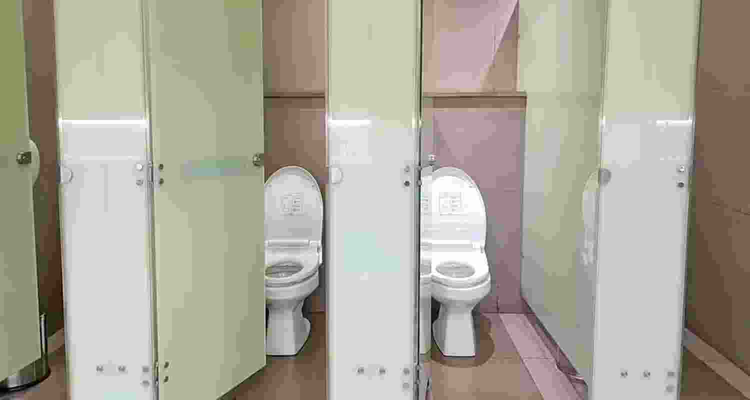 Most infections don’t come from the seat itself, but from dirty hands, door handles, toilet plumes and phones used in bathrooms. Most infections don’t come from the seat itself, but from dirty hands, door handles, toilet plumes and phones used in bathrooms.