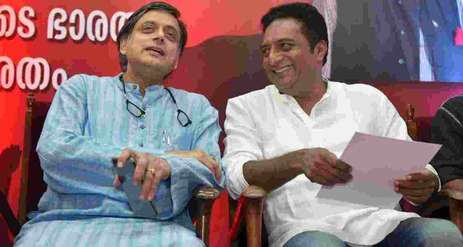 Prakash Raj takes a jibe at left for fielding a candidate against Shashi Tharoor in Kerala. Image Meta. Prakash Raj takes a jibe at left for fielding a candidate against Shashi Tharoor in Kerala. Image Meta.