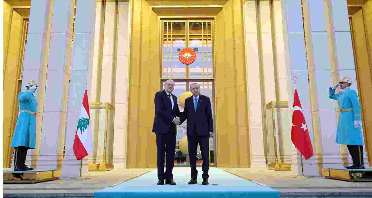 Erdogan and Mikati pledge joint efforts on Syrian issues. Erdogan and Mikati pledge joint efforts on Syrian issues.