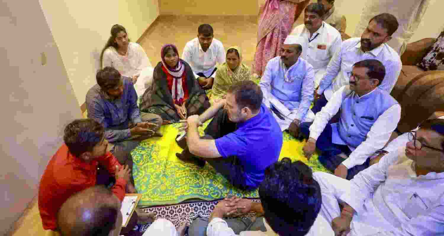 Maharashtra Minister accuses Rahul Gandhi of provoking society. Maharashtra Minister accuses Rahul Gandhi of provoking society.