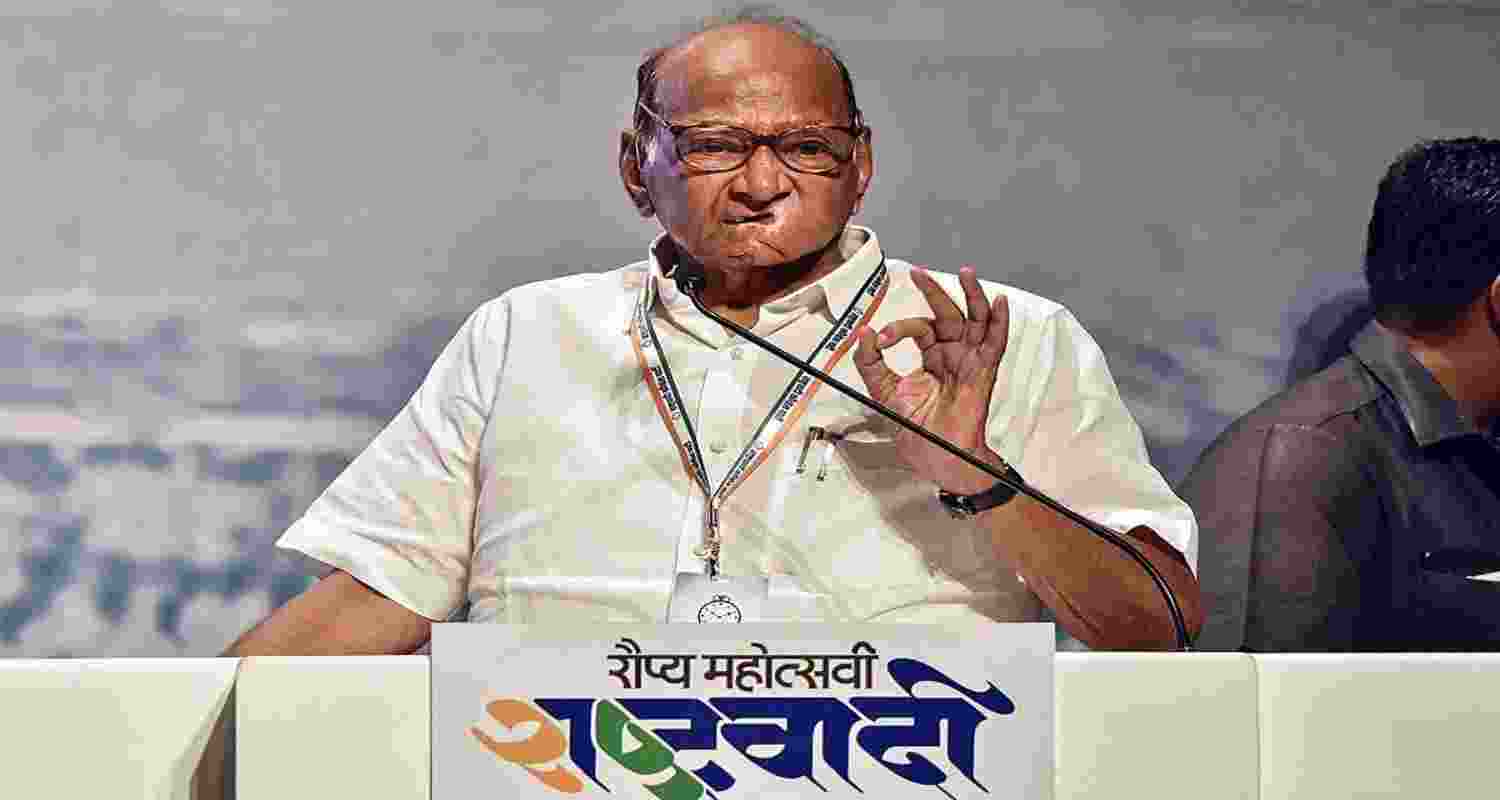 Sharad Pawar Hints at NCP Contesting Mumbai Civic Polls Alone. Sharad Pawar Hints at NCP Contesting Mumbai Civic Polls Alone.