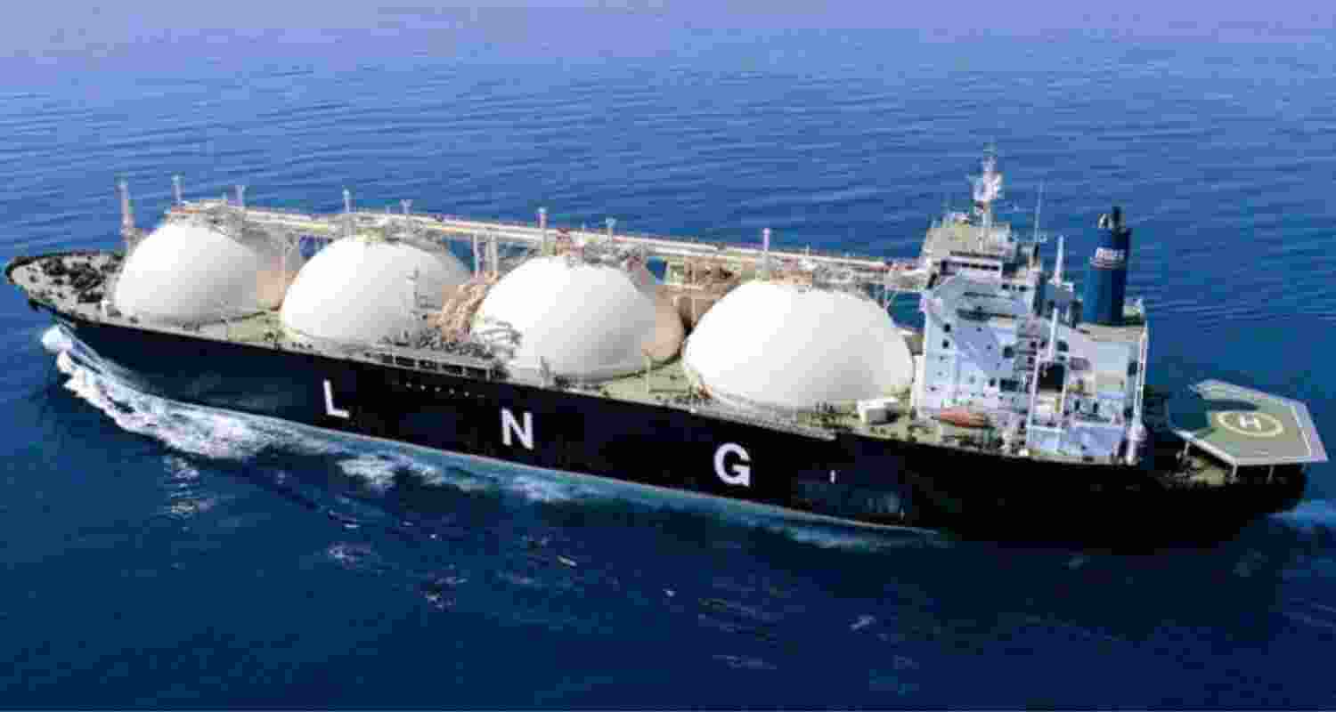 Govt mulls removing import duty on US LNG for trade boost. File Photo. Govt mulls removing import duty on US LNG for trade boost. File Photo.