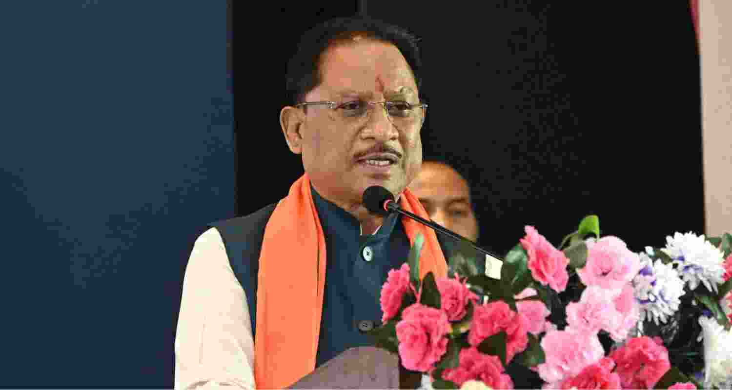 CM Sai lauds Kashmiri guide for saving lives. CM Sai lauds Kashmiri guide for saving lives.