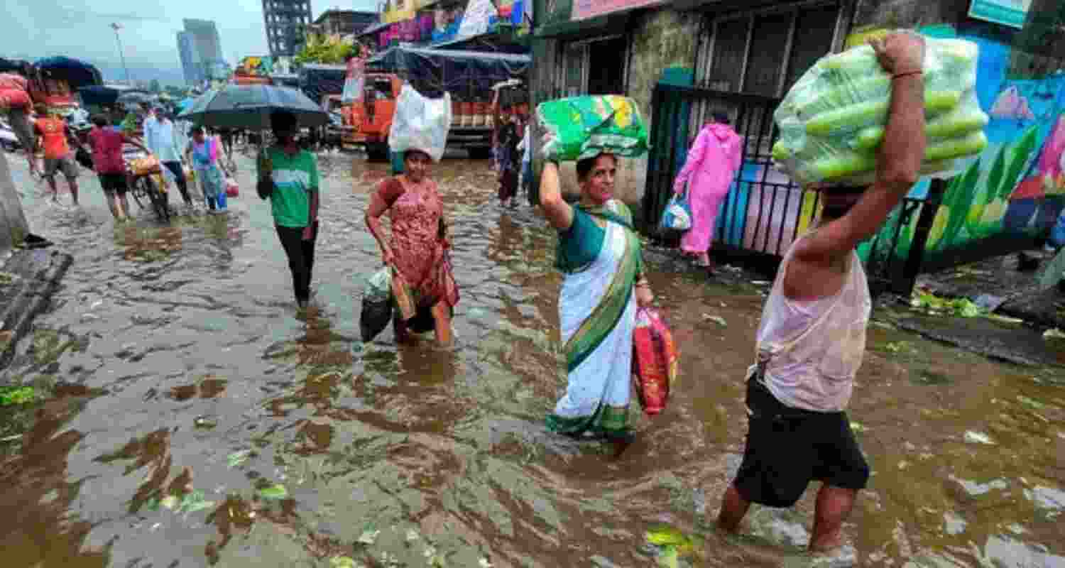 Mumbai sees intense showers as Maharashtra reels from floods. Mumbai sees intense showers as Maharashtra reels from floods.