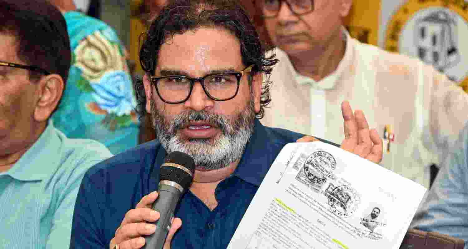 PK's Jan Suraaj Party Submits Memorandum Against Bihar Deputy CM Choudhary. PK's Jan Suraaj Party Submits Memorandum Against Bihar Deputy CM Choudhary.