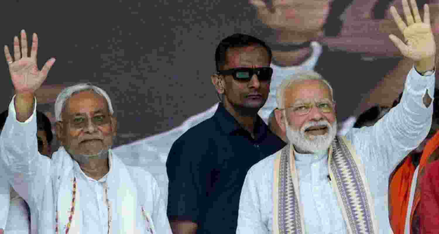 BJP JDU to Fight 101 Seats Each in Bihar NDA Deal Finalised. BJP JDU to Fight 101 Seats Each in Bihar NDA Deal Finalised.