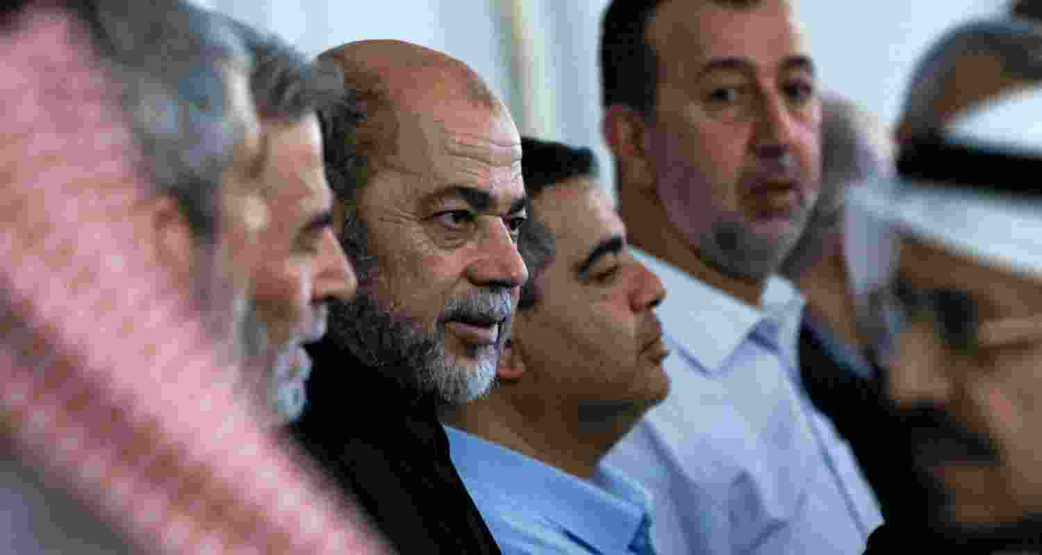 Qatar asks Hamas officials to leave the country. Qatar asks Hamas officials to leave the country.