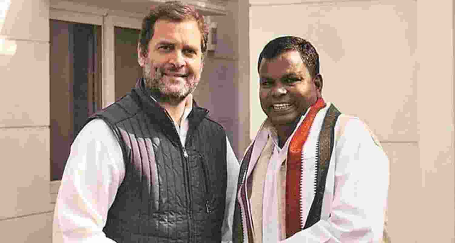 Illegal Cash Seized in Chhattisgarh Scam Raids. Illegal Cash Seized in Chhattisgarh Scam Raids.