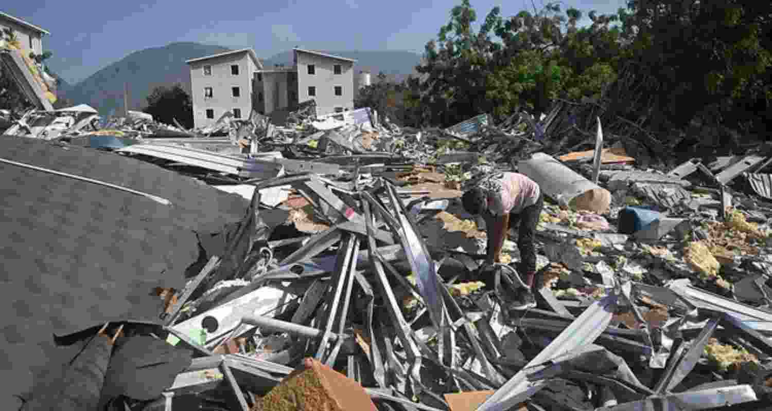 Venezuela's June 24 earthquakes have killed 4,829 people and injured 18,000, as the UN appeals for $300 million to support relief efforts. Venezuela's June 24 earthquakes have killed 4,829 people and injured 18,000, as the UN appeals for $300 million to support relief efforts.