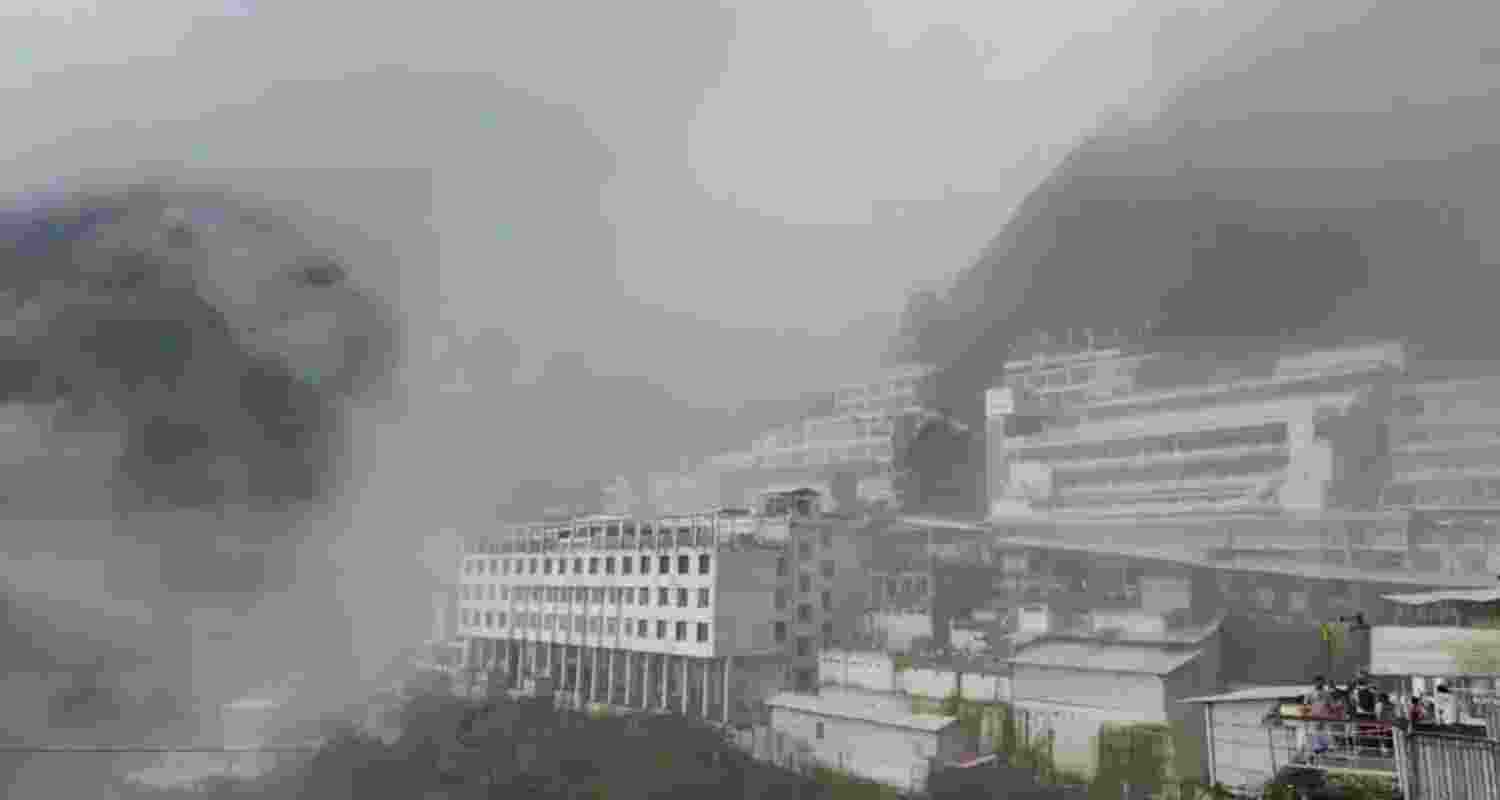 Vaishno Devi Yatra suspended for 5th day after landslides. Vaishno Devi Yatra suspended for 5th day after landslides.