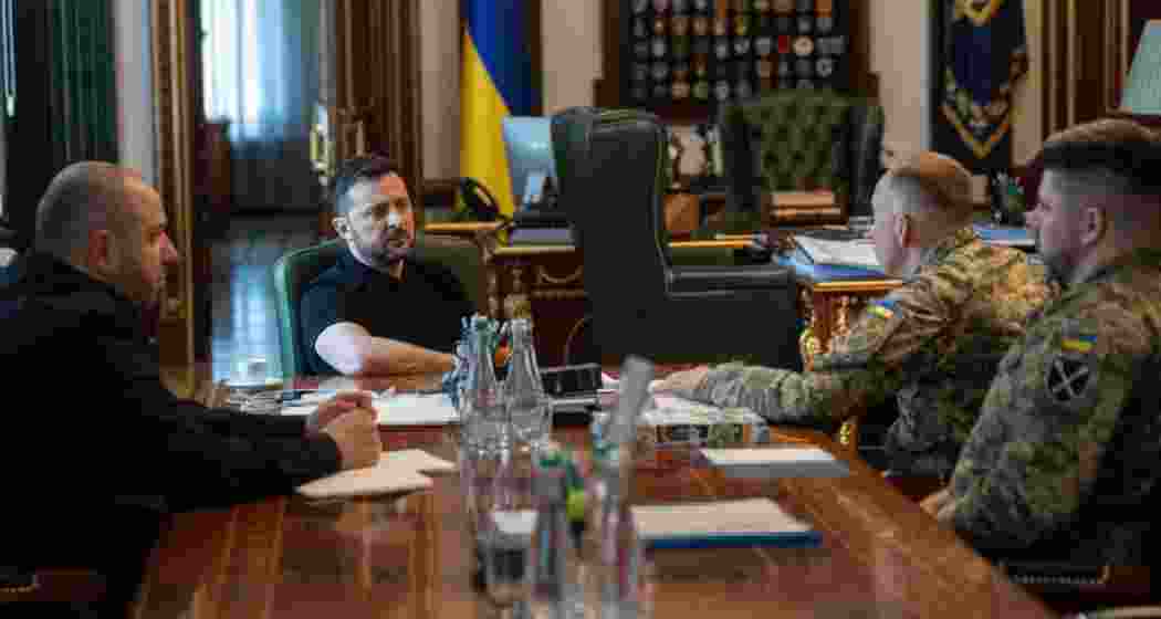 Zelenskyy meets Ukraine’s defence leadership to assess frontline developments in Pokrovsk, Zaporizhzhia, Kharkiv, Novopavlivka, and Sumy regions following intensified Russian attacks. Zelenskyy meets Ukraine’s defence leadership to assess frontline developments in Pokrovsk, Zaporizhzhia, Kharkiv, Novopavlivka, and Sumy regions following intensified Russian attacks.