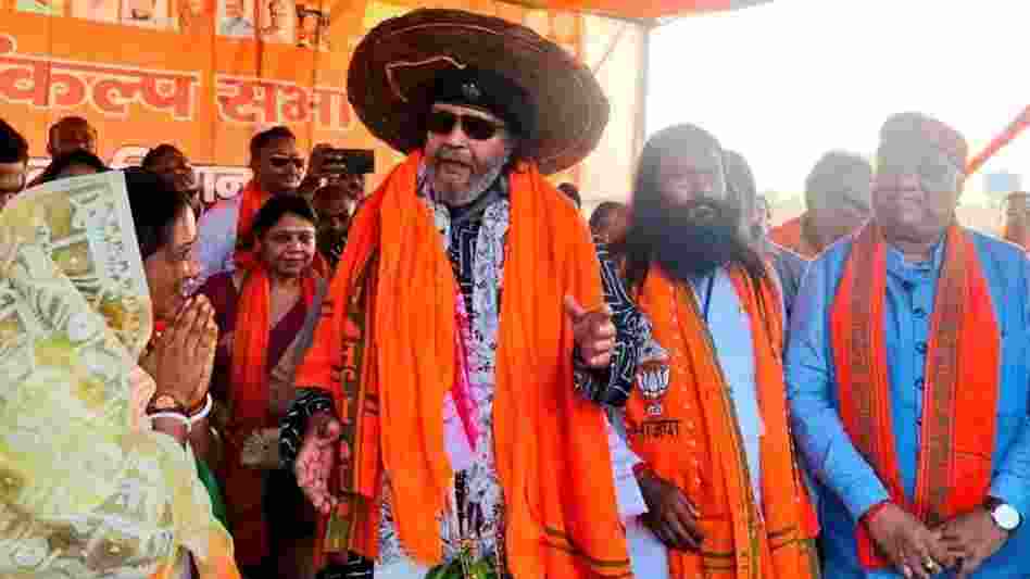 Mithun Chakraborty campaigns for BJP in Jharkhand Mithun Chakraborty campaigns for BJP in Jharkhand