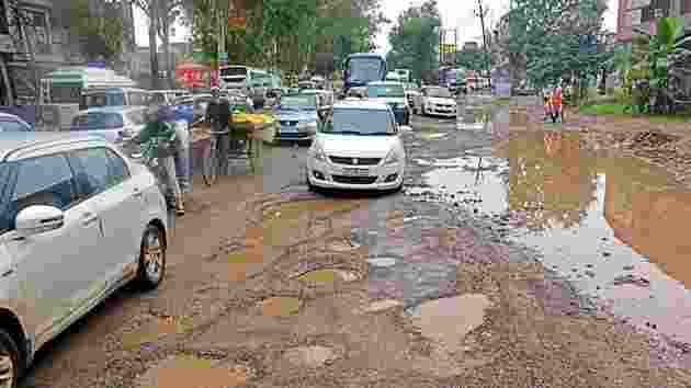 Delhi's Public Works Department (PWD) is set to adopt cutting-edge Artificial Intelligence (AI) technology to revolutionize the assessment and maintenance of its roads, footpaths, and drainage systems.  Delhi's Public Works Department (PWD) is set to adopt cutting-edge Artificial Intelligence (AI) technology to revolutionize the assessment and maintenance of its roads, footpaths, and drainage systems.