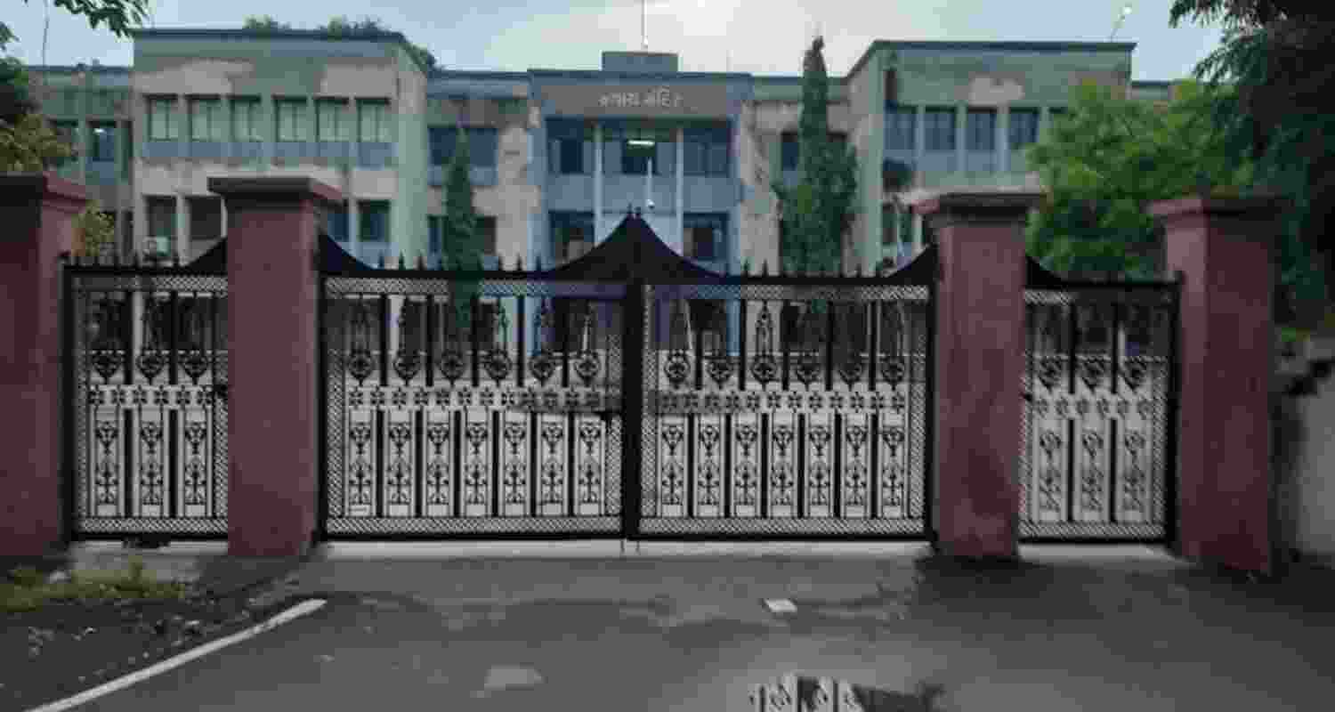 Amreli court. Amreli court.