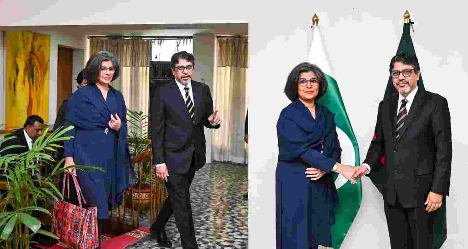 Bangla-Pak foreign secretaries meet in Dhaka after 15 yrs Bangla-Pak foreign secretaries meet in Dhaka after 15 yrs