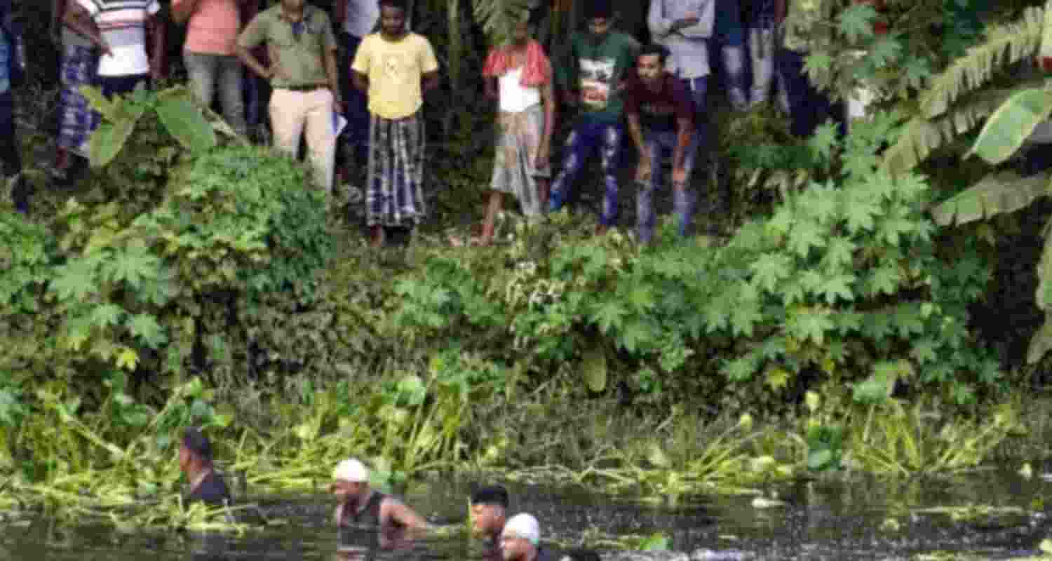 CID recovers bones of B'desh MP murdered in Bengal CID recovers bones of B'desh MP murdered in Bengal
