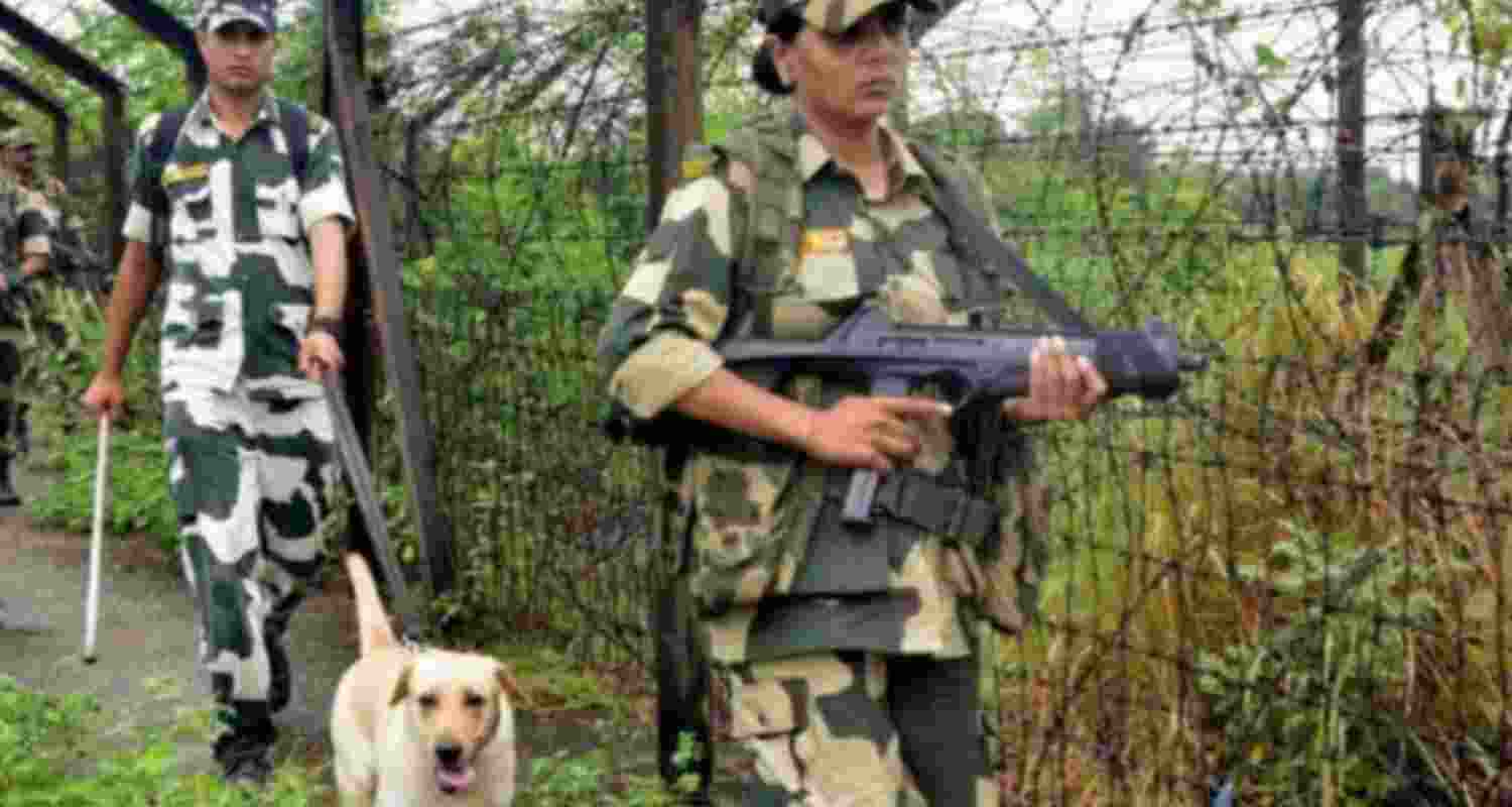 Left Front expresses concern over developments in B'desh
Left Front expresses concern over developments in B'desh