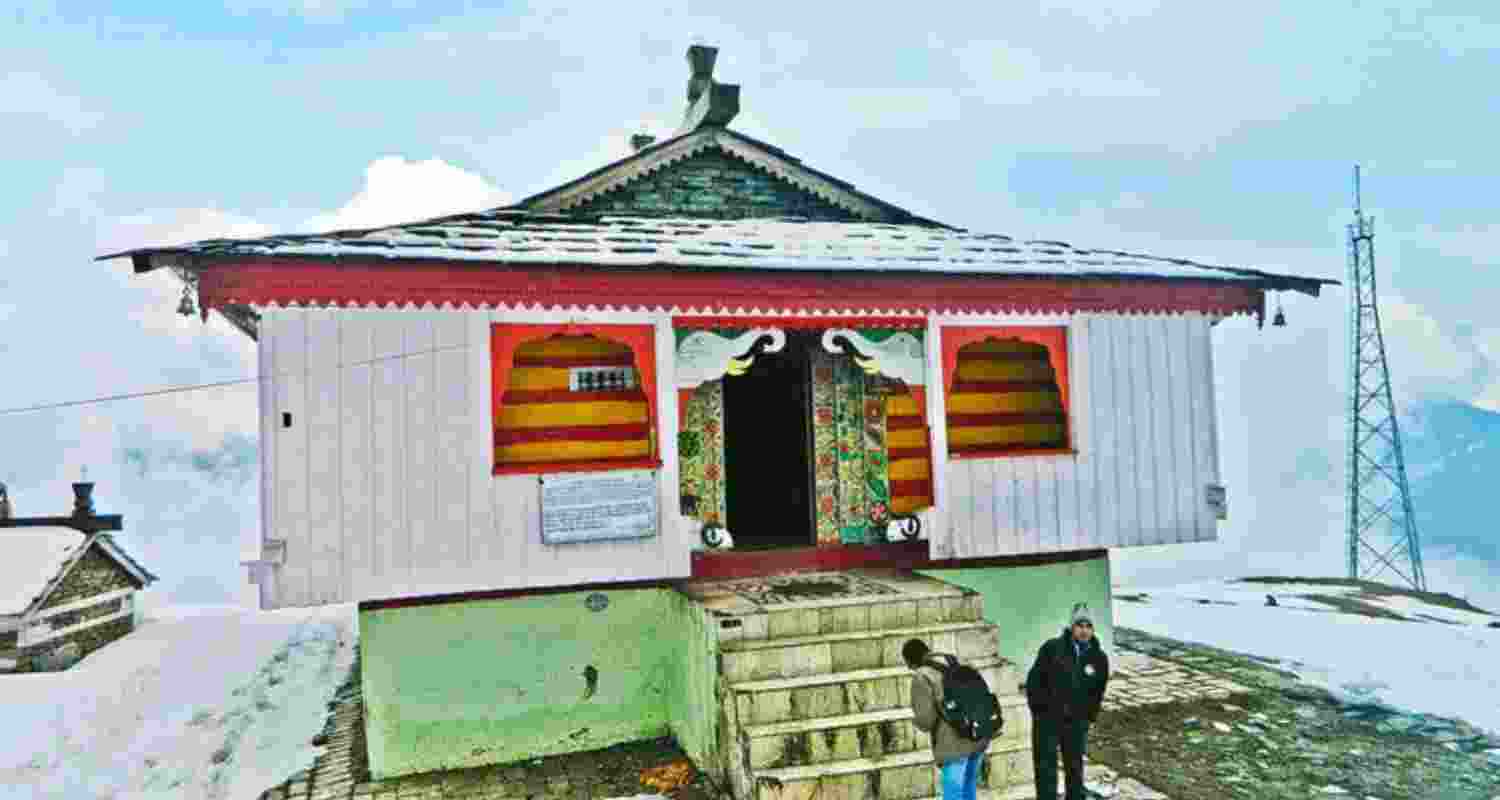 Bijli Mahadev ropeway. Bijli Mahadev ropeway.