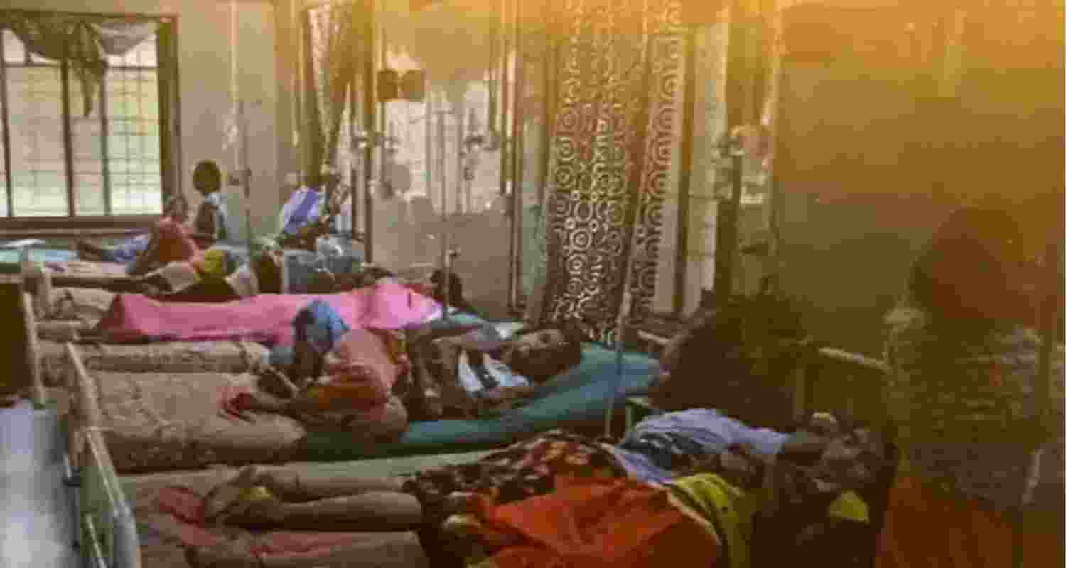 Karnataka: 30 students fall ill after suspected food poisoning
 Karnataka: 30 students fall ill after suspected food poisoning